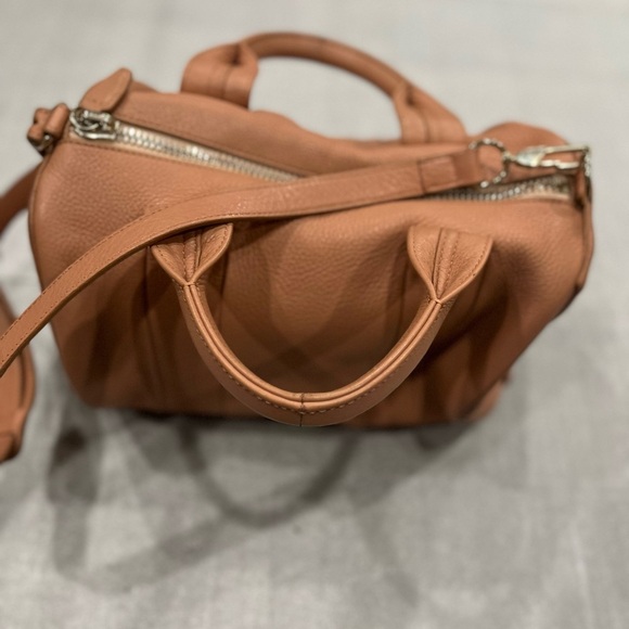 ALEXANDER WANG Soft Pebbled Lambskin Rocco Tan Pale Shoulder Handbag Gold Accent - Picture 2 of 13